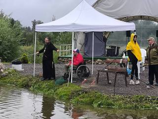 photo_5248984871265761575_y