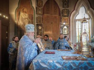 photo_5244930533807489668_y